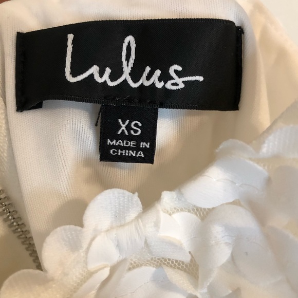 NWT Lulu’s White Textured Floral midi dress XSMALL - Picture 7 of 9